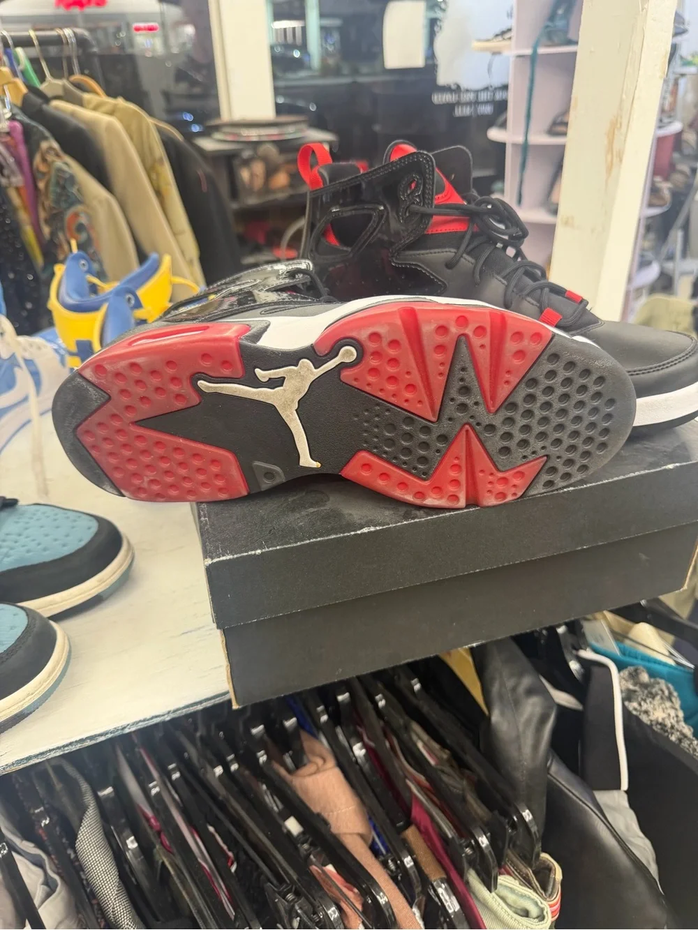 Jordan. Men’s sz10